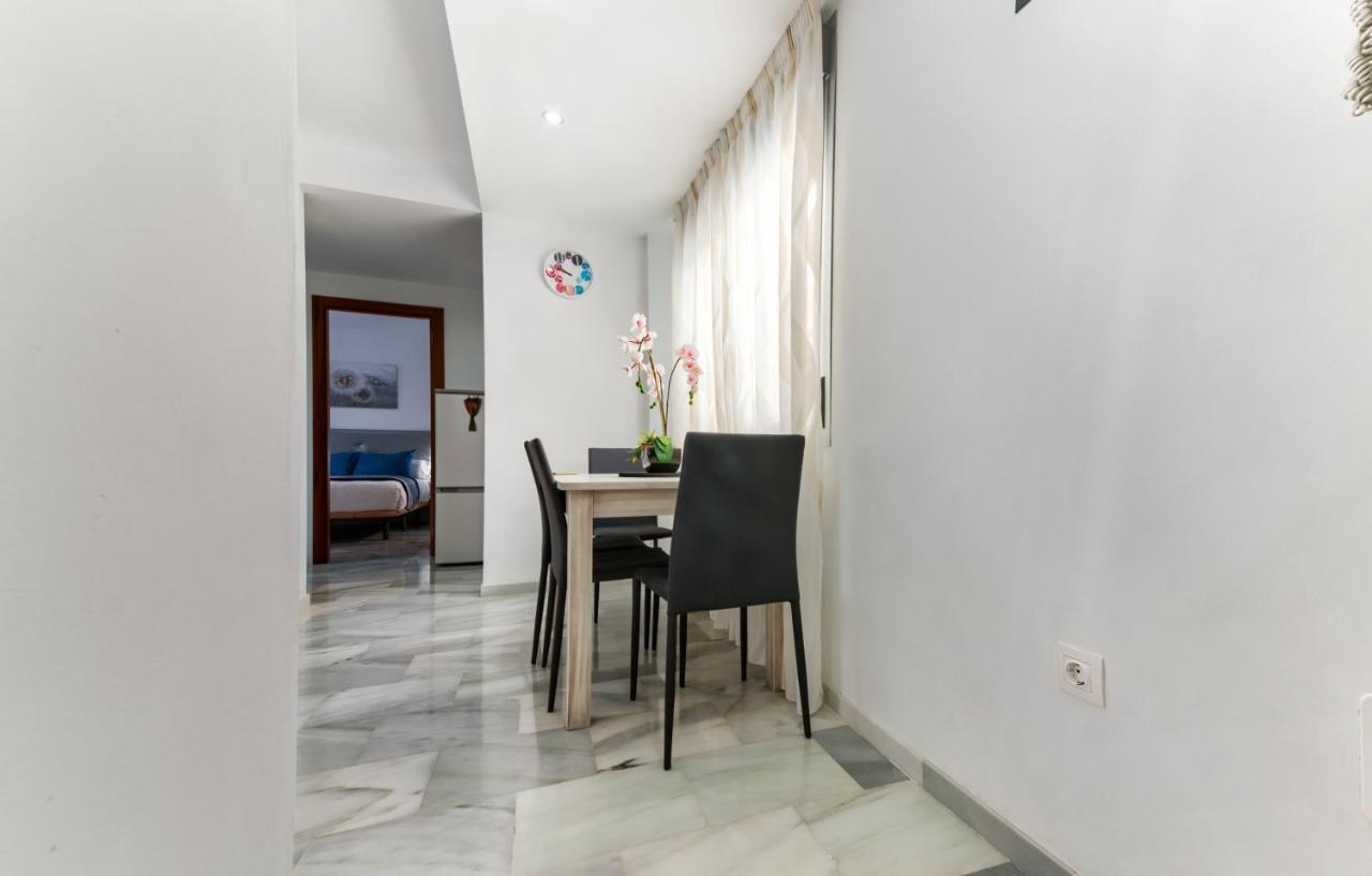 Holidays2Malaga Salitre Cerca Estacion Ave & Fibra Wifi Dış mekan fotoğraf